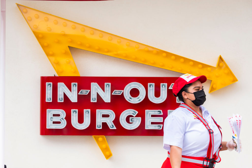 In-N-Out es una cadena de restaurantes de comida rápida fundada en California. / Fotografía: Getty Images.