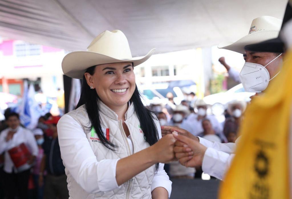 Yo creo que cuando uno ambiciona con la política está destinado a la frustración.