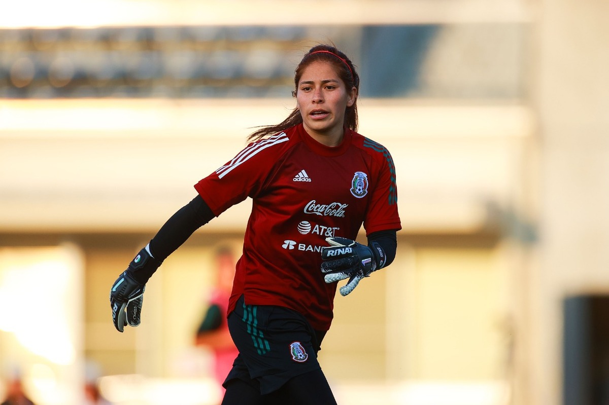 Cecilia Santiago (Imago7)