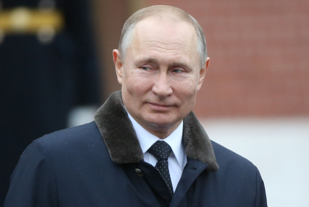 Vladimir Putin trabajó para la KGB (siglas de "Comité para la Seguridad del Estado" en ruso).