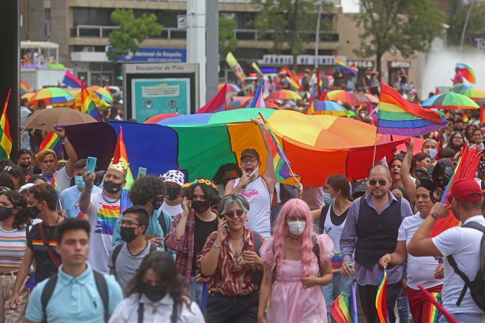 Realizan marcha por el orgullo (Fernando Carranza)