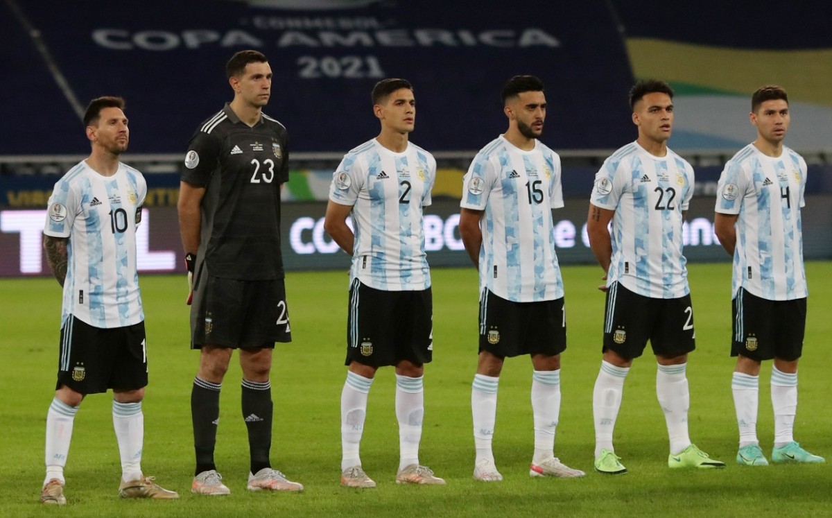 Jugadores de Argentina, previo al duelo contra Chile en Copa América 2021 (EFE)