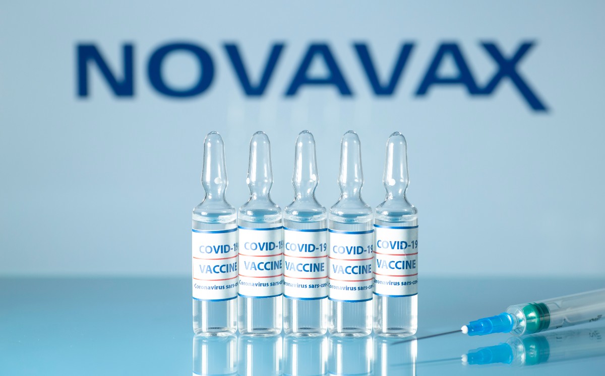 Novavax informó que realizó un estudio con más de 29 mil voluntarios en EU y México | Shutterstock