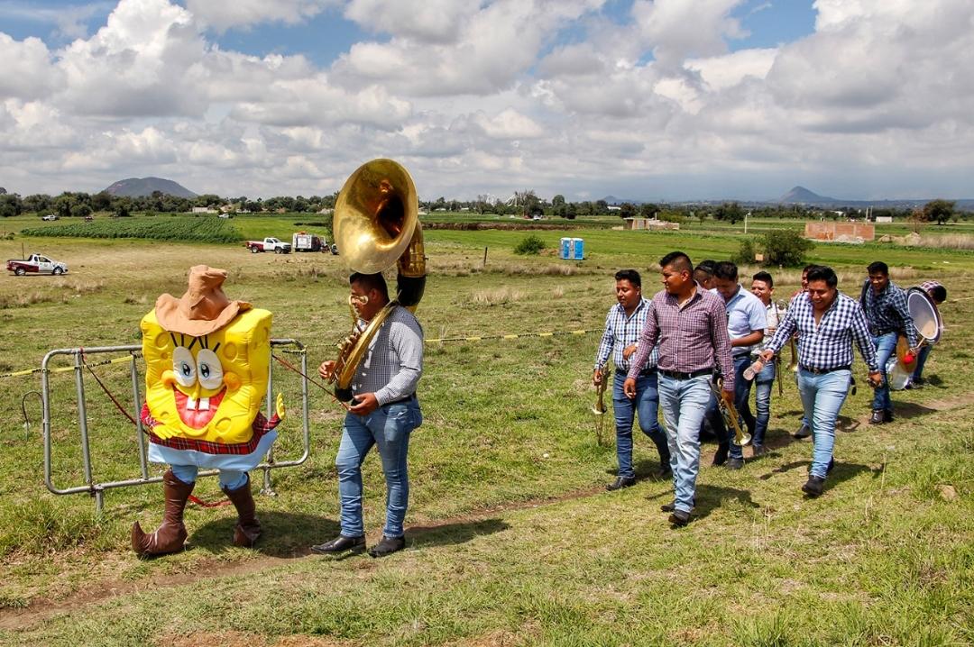 Persisten las visitas al socavón | Melanie Torres
