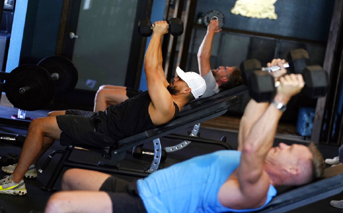 Foto tomada el 21 de mayo del 2021 en un gimnasio en Studio City, California. (AP)
