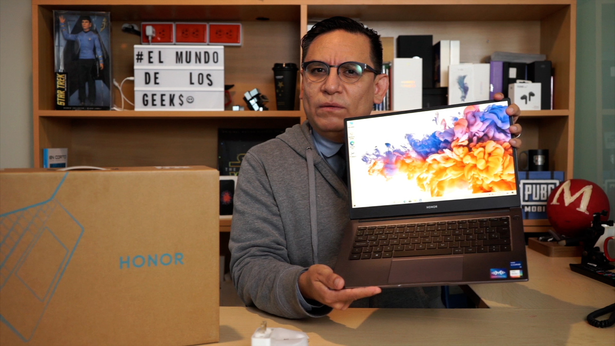 Unboxing de la nueva MagicBook de Honor