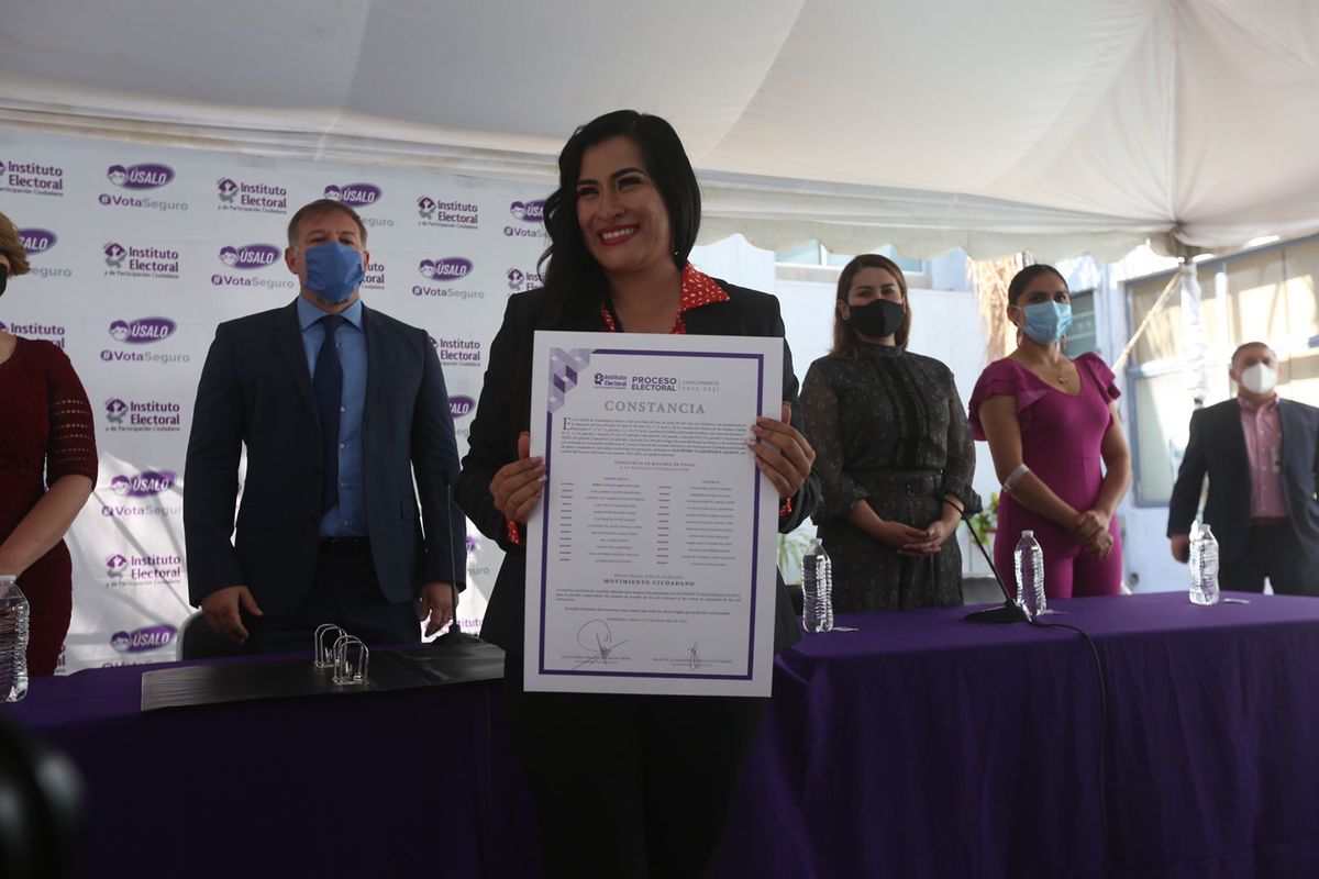 Citlalli Amaya, presidenta electa de Tlaquepaque recibe constancia de mayoría (Fernando Carranza)