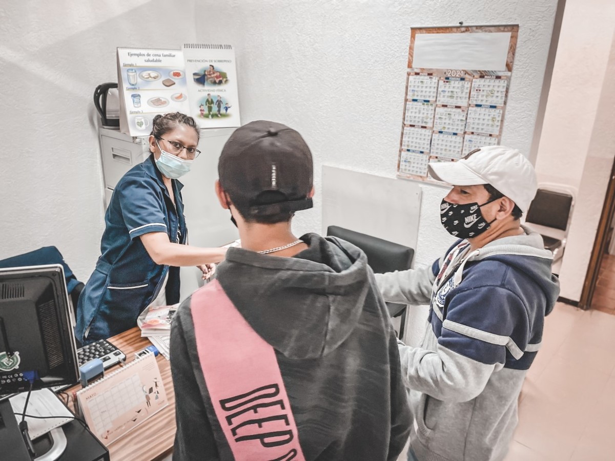 IMSS Puebla realiza jornadas de vasectomía sin bisturí. (Especial)