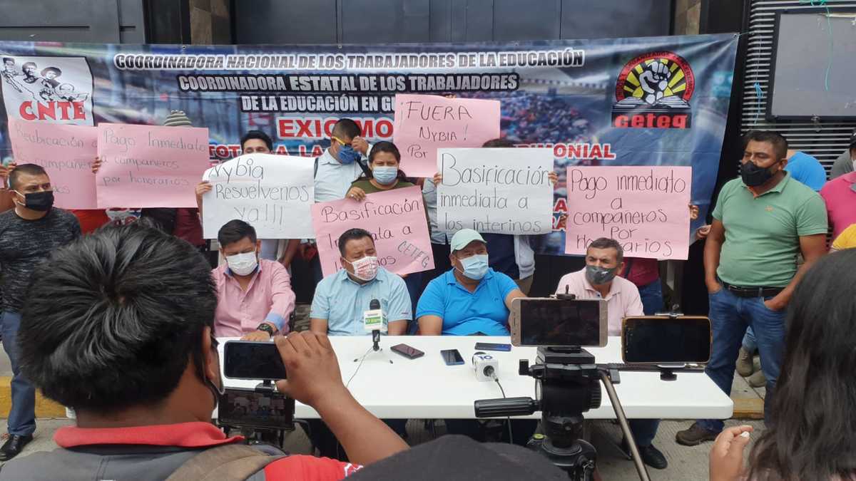 Los maestros exigieron que sus demandas sean atendidas. (Rogelio Agustín Esteban)