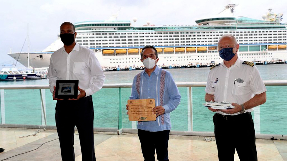 Arriba primer crucero a Cozumel tras cierre de puertos