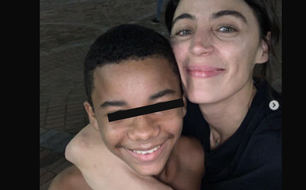 Ilse Salas lamenta la muerte de Fernando Xavier de Casta, niño protagonista de película Plaza Catedral. (Especial)