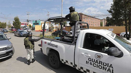 PT rechaza desaparición de 'pluris' e integración de GN a Sedena