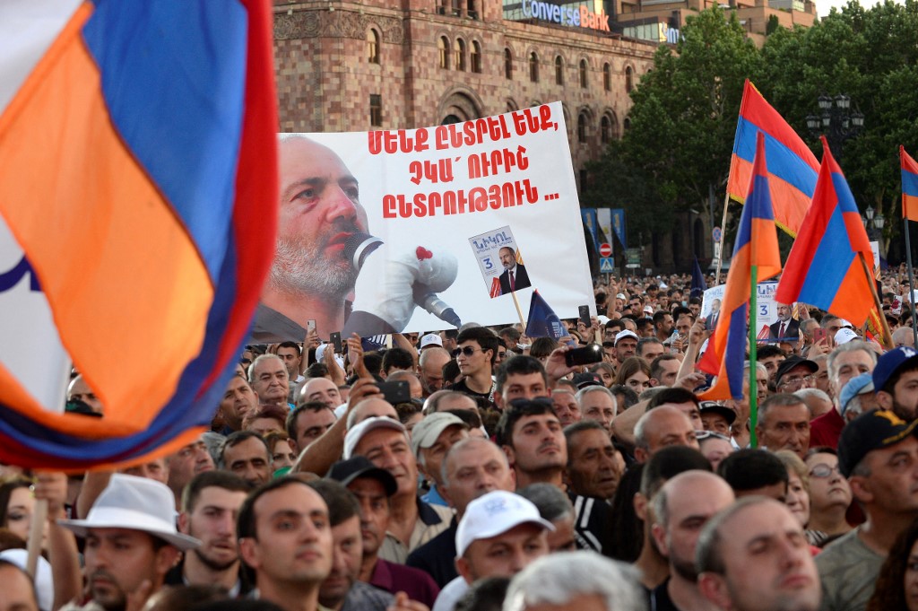 Las elecciones en Armenia se realizaron tras la crisis política derivada de la guerra del Nagorno Karabaj. (AFP)