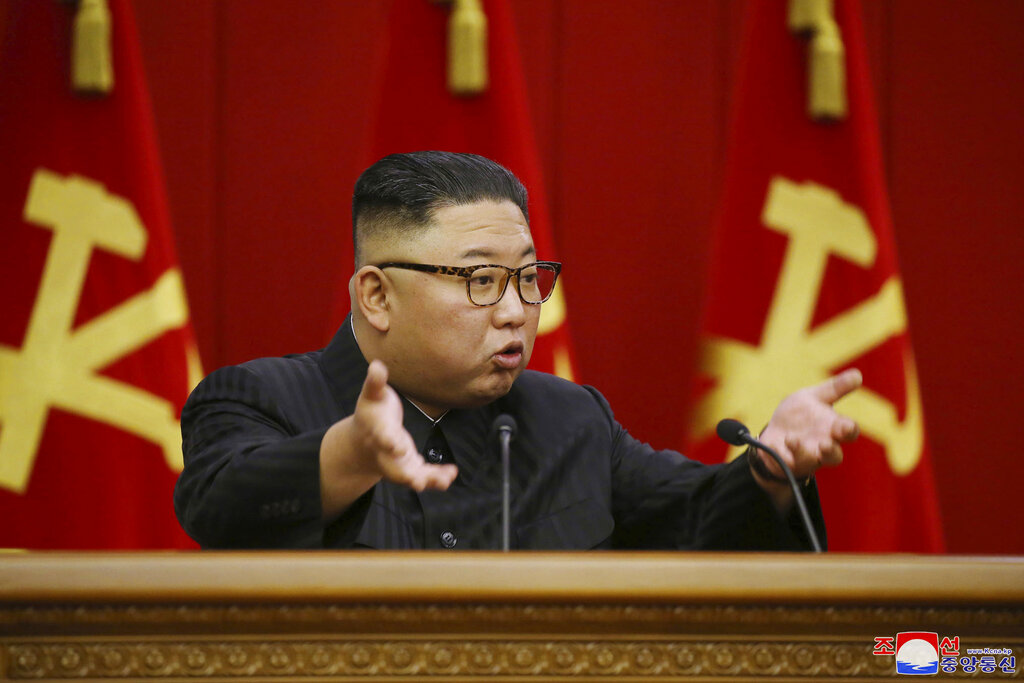 El líder norcoreano Kim Jong-un en un mensaje a los miembros del Partido de los Trabajadores. (AP)