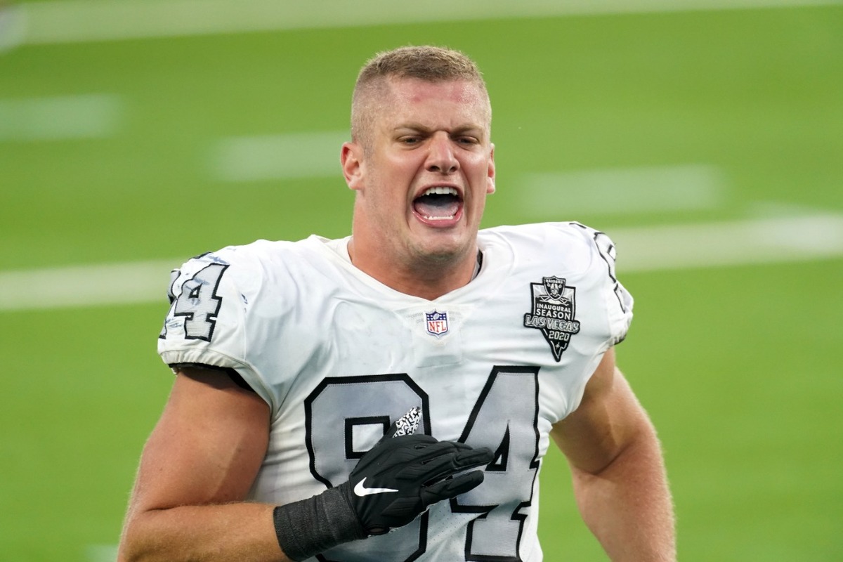 Carl Nassib el primer jugador en declararse homosexual. (Reuters)