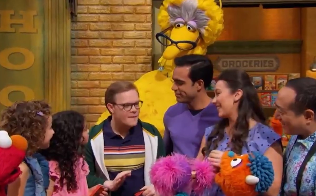 El programa presento al matrimonio conformado por Dave y Frank, junto a su hija Mia. (Captura)