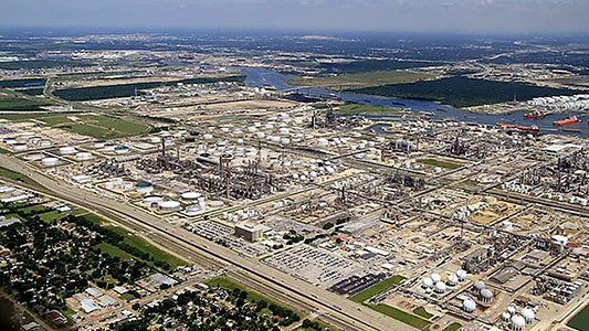 Refinería Deer Park evitará que haya gasolinazos: director de Pemex