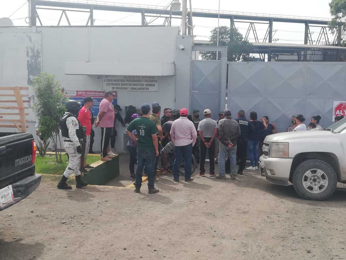 La empresa Minera Autlan de Gómez Palacio presentó una explosión. (Notivox Digital)