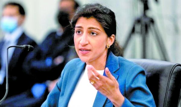 Khan tendrá que moderar su franqueza, proceder con cautela y elegir bien sus batallas. Reuters