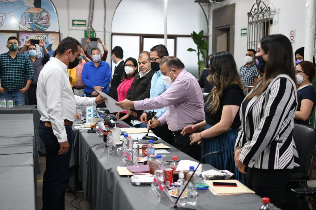 El morenista obtuvo 155 votos más que el candidato del Partido del Trabajo, Pasiano Rueda. (Isabel Zamudio)