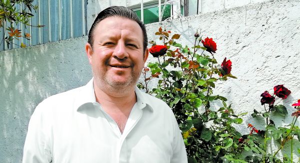 El abanderado de la alianza PRI-PAN-PRD lleva 23 años en la política. Leonardo Lugo
