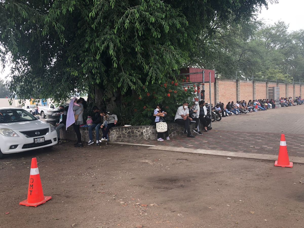 Arranca vacunación contra covid-19 a adultos de 40 a 49 años en Tala, Jalisco (Karla Victoria Rodríguez)