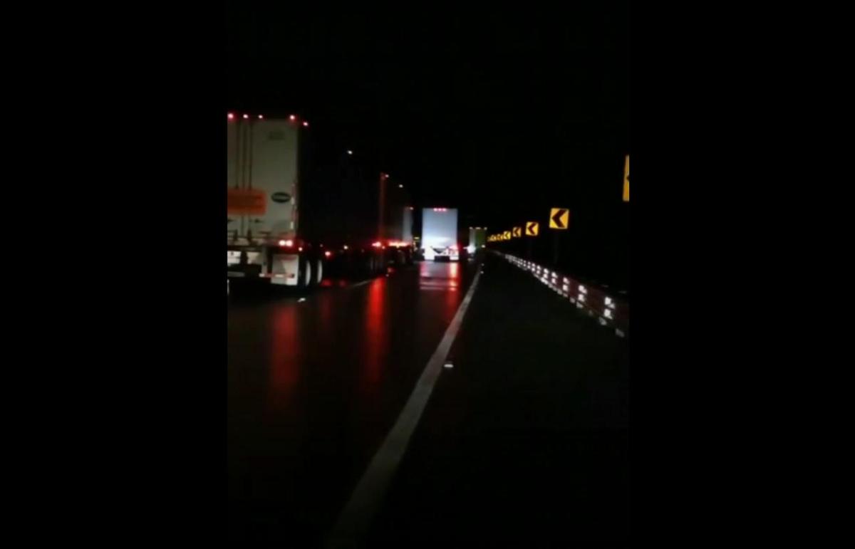 Asaltan al menos a 40 automovilistas en el Arco Norte | Especial
