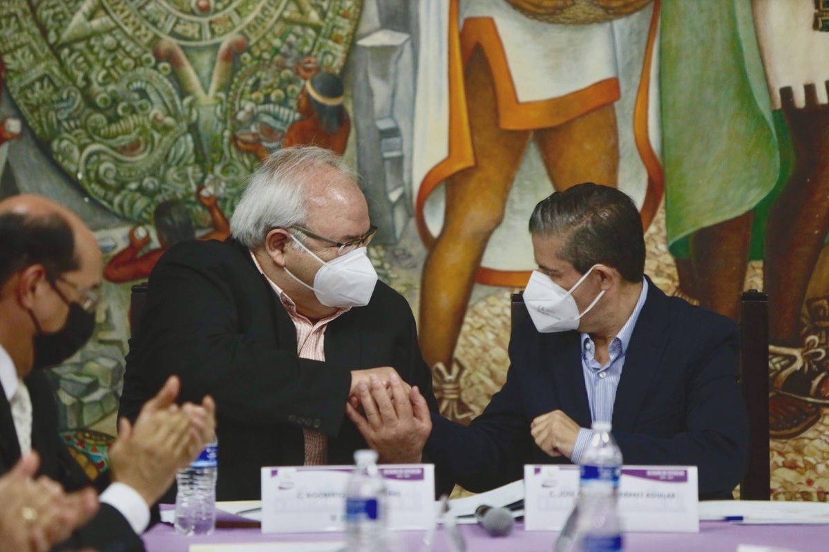 La reunión fue encabezada por el alcalde electo y el actual alcalde | Especial