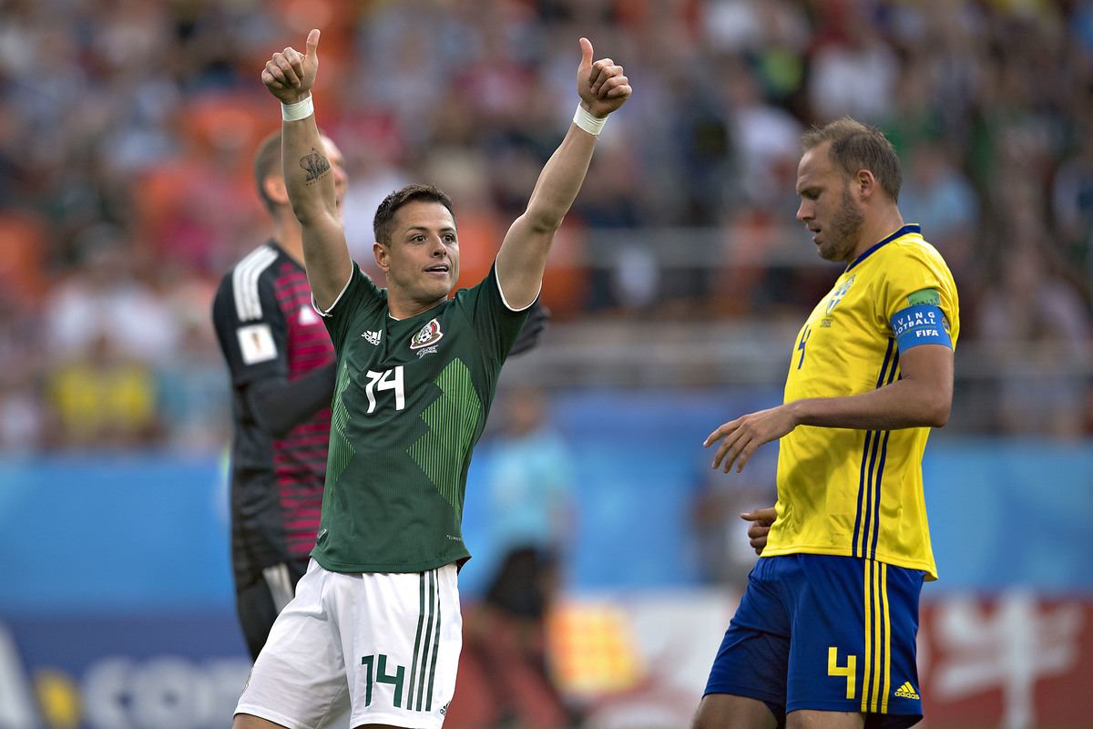Chicharito le desea suerte a Funes Mori en selección mexicana (Imago7)