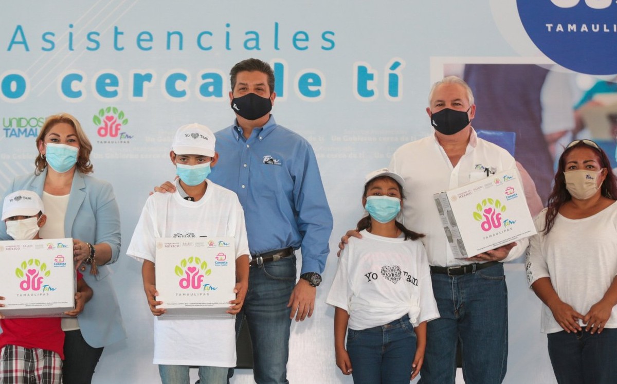 Francisco García Cabeza de Vaca, gobernador de Tamaulipas, junto a César Verástegui Ostos, secretario general de gobierno. (Twitter)