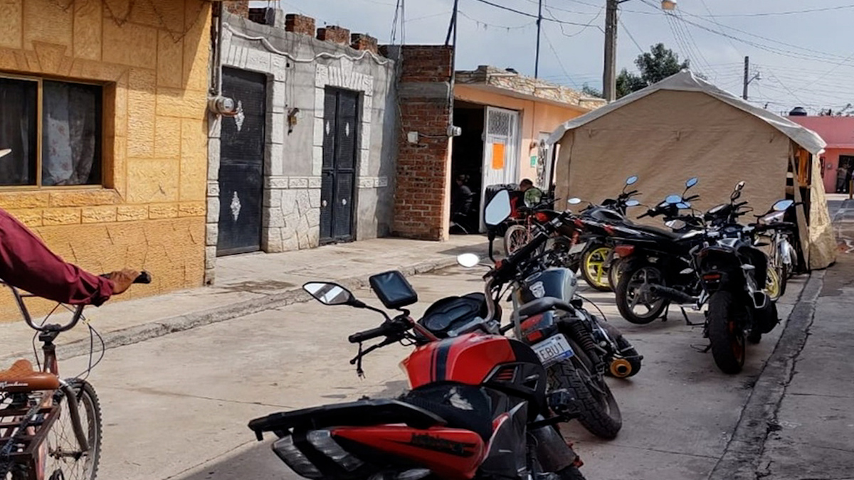 Con temor despiden a jóvenes acribillados en masacre de Salvatierra