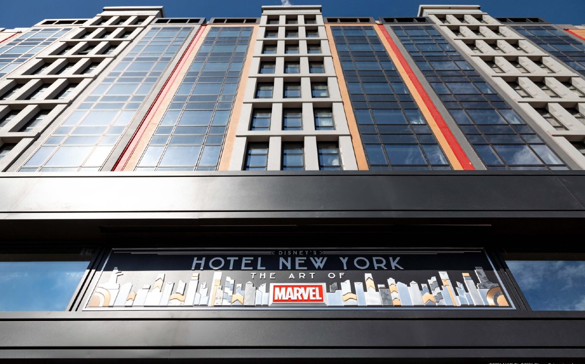 Disneyland Paris abre nuevo hotel con temática de MARVEL | @disneylandparis