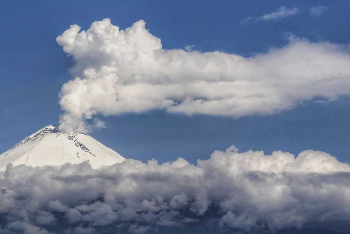 Presenta el volcán Popocatépetl 43 exhalaciones | Andrés Lobato