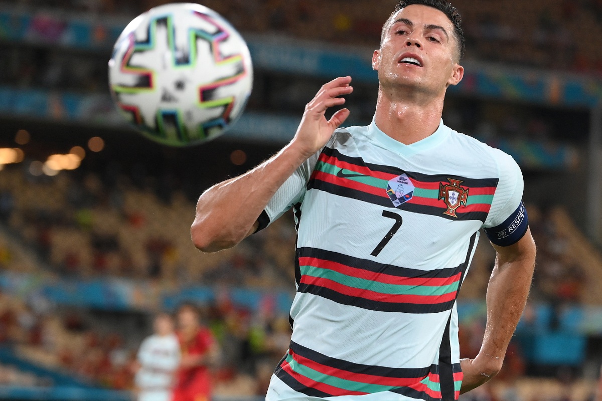 Cristiano Ronaldo se despide de la Eurocopa 2020 (AFP)