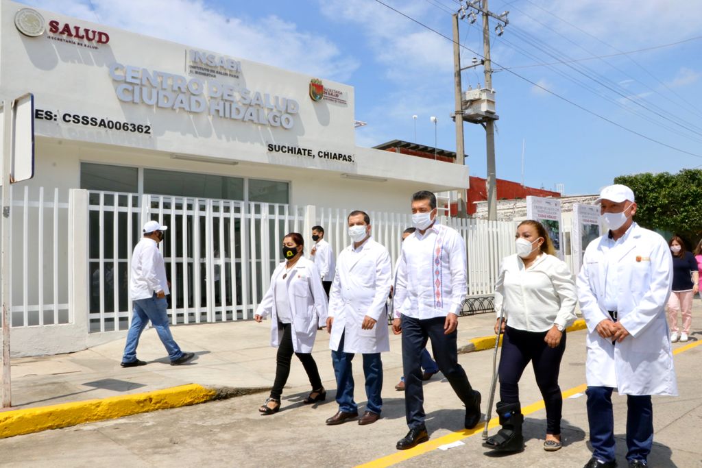 Rutilio Escandón inaugura la reconversión del Centro de Salud con Hospitalización