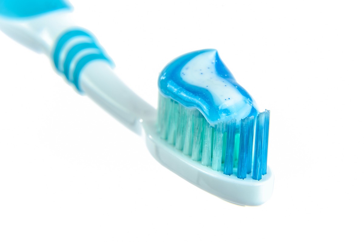 Pasta de dientes moderna (Pixabay).