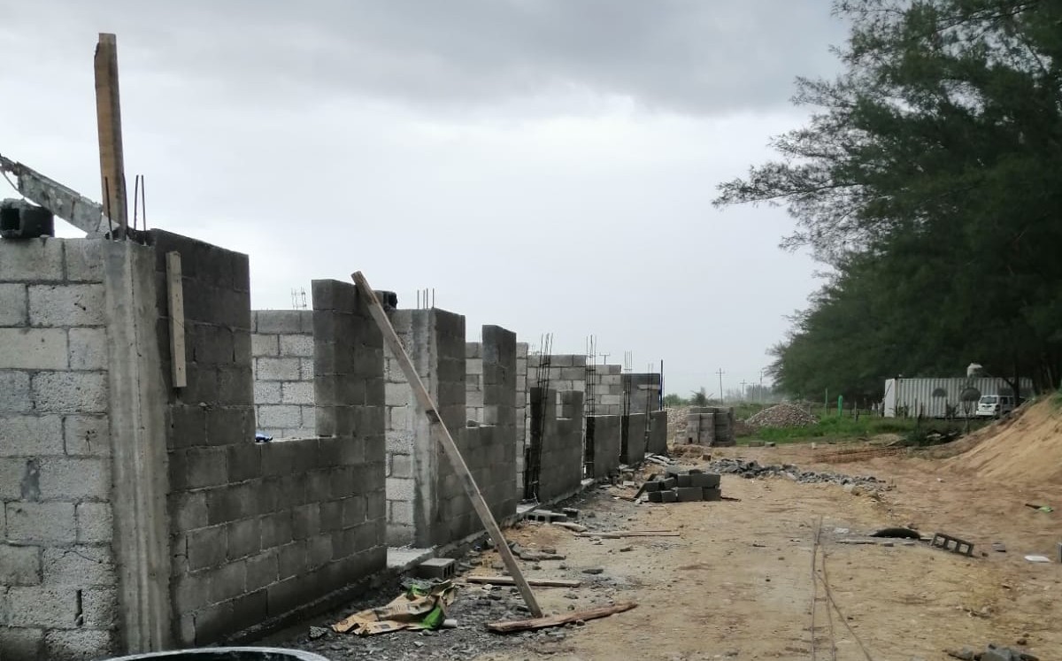 Seduma clausura construcción de hotel en área natural protegida de Tamaulipas. (Cortesía)