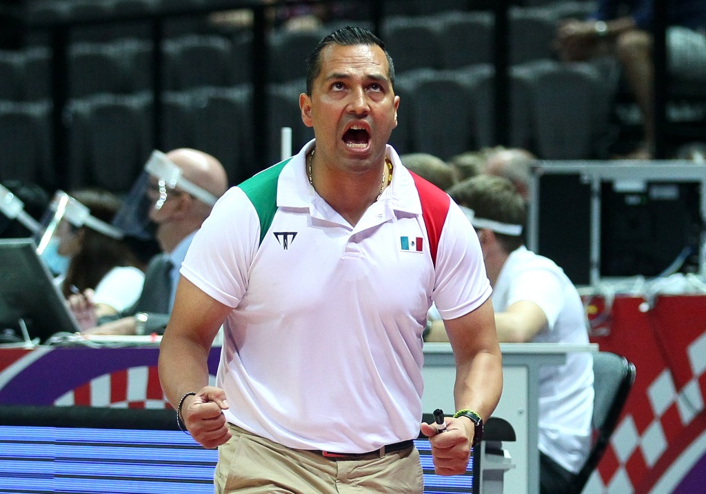 Omar Quinteros, coah del Tri de basquetbol (Reuters)