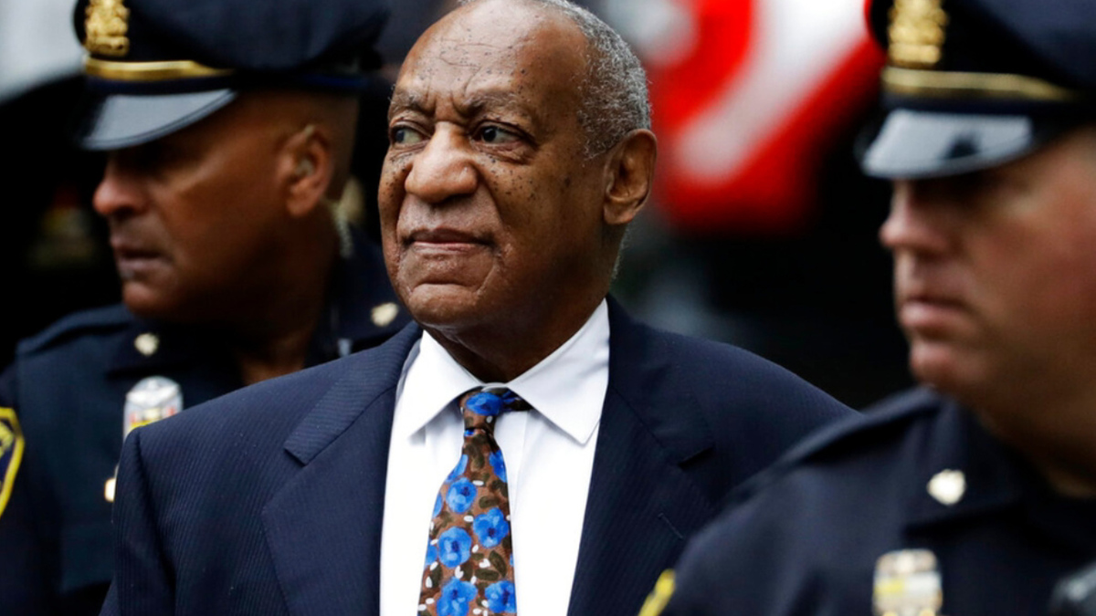 Tribunal anula sentencia de Bill Cosby por agresión sexual tras dos años en prisión