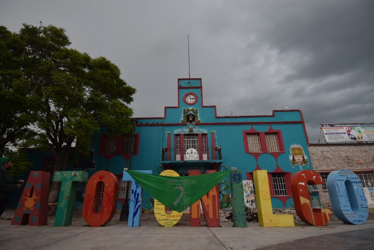 Colectivas feministas y activistas celebraron el triunfo de su lucha. (Francisco Villeda)