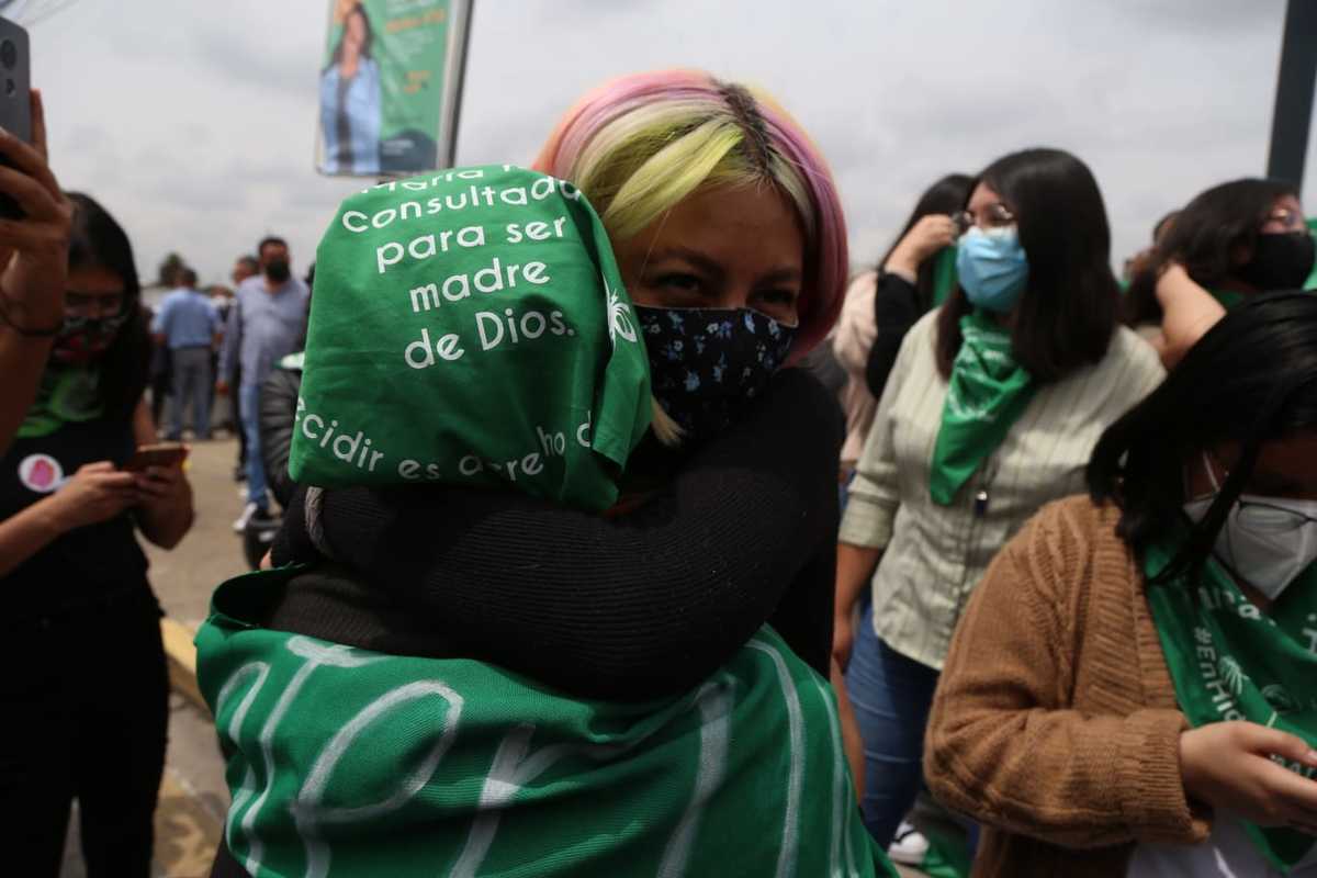 Feministas celebración la despenalización del aborto en Hidalgo. (Jorge Sánchez)