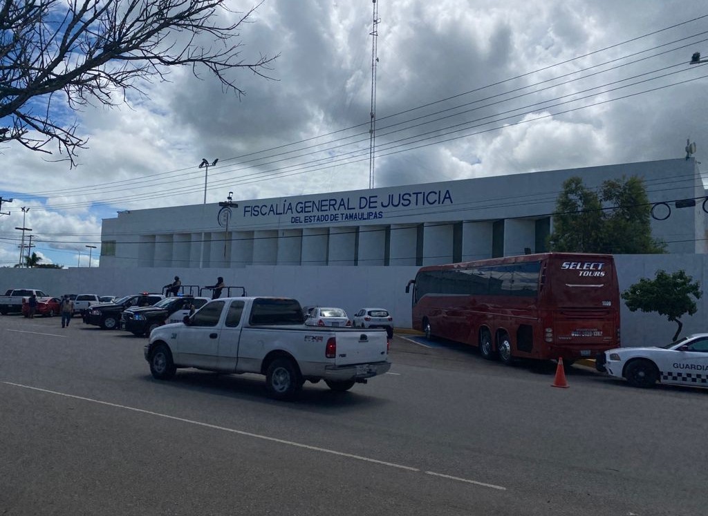 FGJ de Tamaulipas recibe a familiares de desaparecidos. (Antonio Hernández)