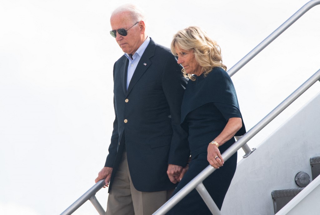 Joe y Jill Biden llegan a Florida. | AFP