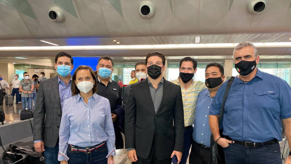 Samuel García y alcaldes electos viajan a Guadalajara a capacitarse en el Implan