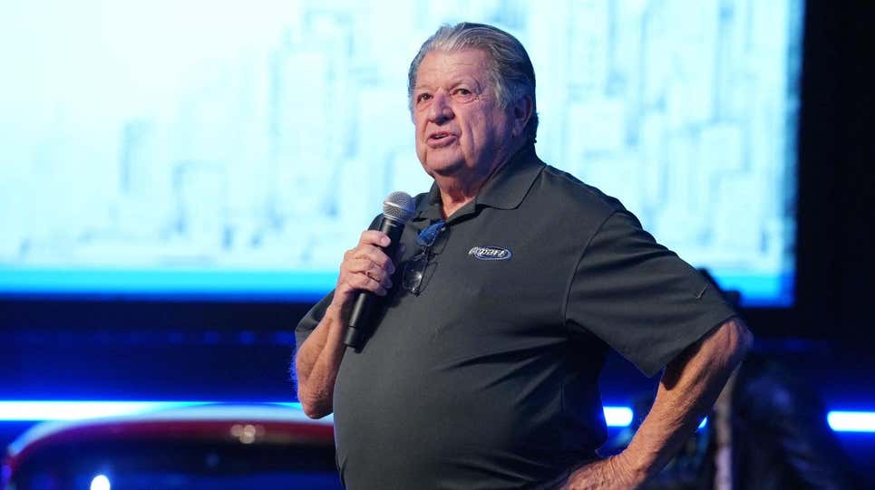 Willis Johnson, es fundador de la empresa de ventas de autos Copart. | Foto: Copart