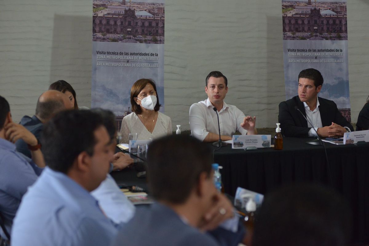 Acuerdan Samuel García y alcaldes electos que Tec coordine acciones metropolitanas. Foto: Especial