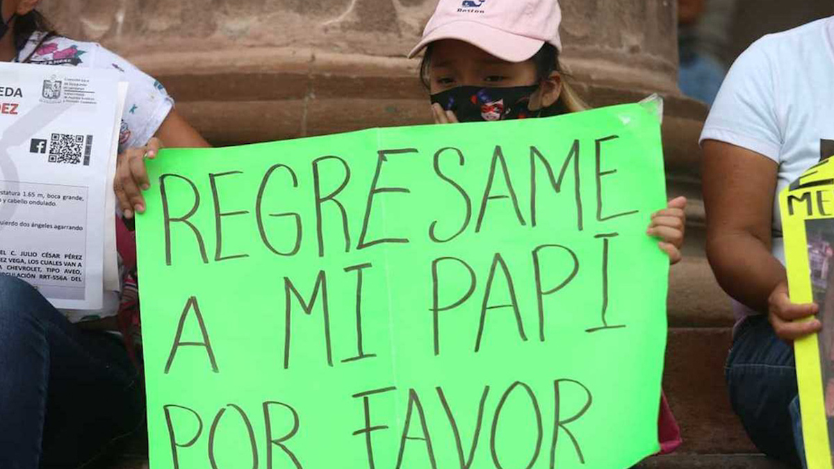 Familiares de personas desaparecidas de NL se reúnen con fiscal de Tamaulipas