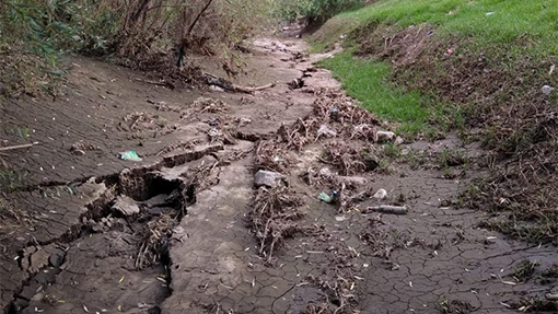 Se forman grietas de hasta 300 metros en San Salvador Atenco