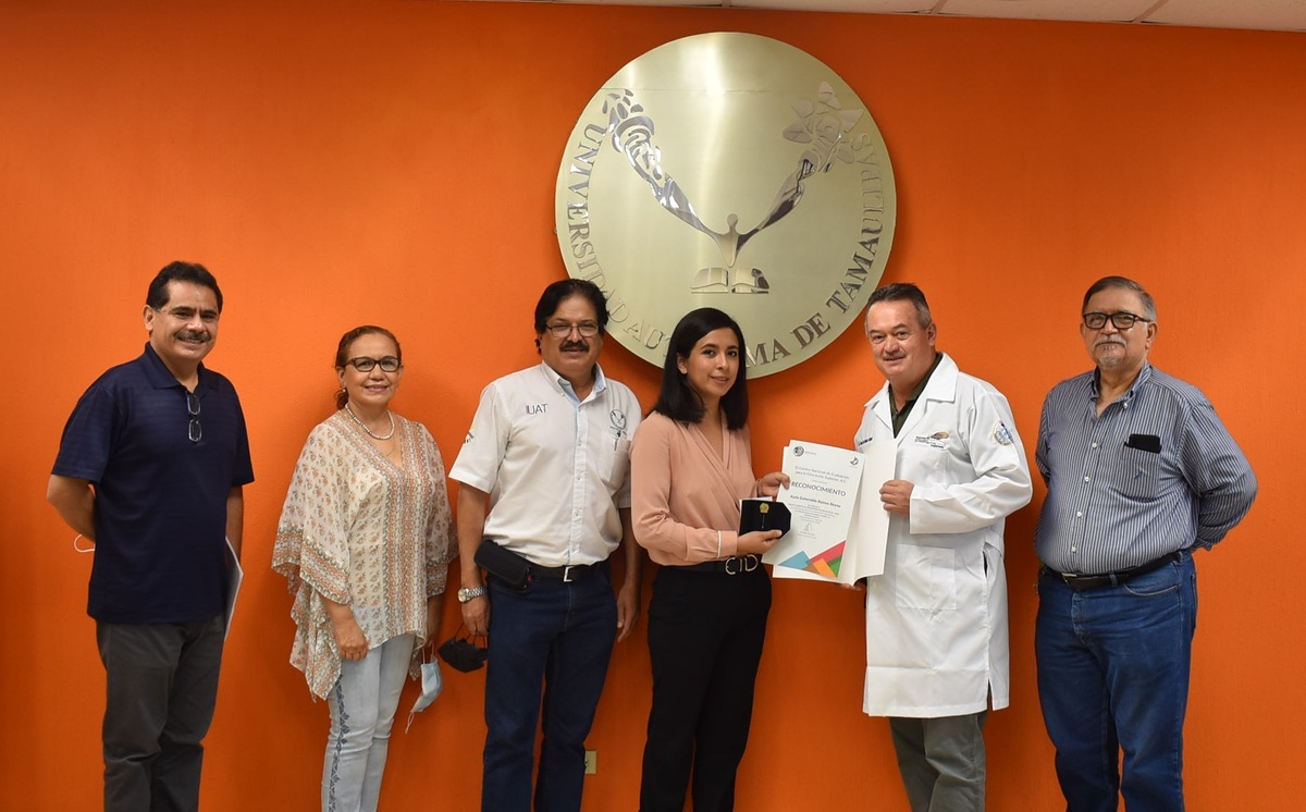 Karla Esmeralda Ramos Reyna fue acreedora al reconocimiento.