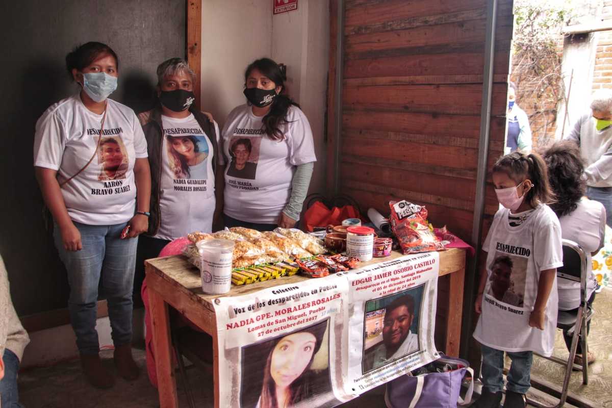 Con la venta de algunos productos, familiares de personas desaparecidas buscan recabar recursos económicos para seguir financiado la búsqueda de sus s